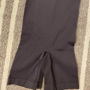 SKIMS Bonded High Waisted Shorts In Black